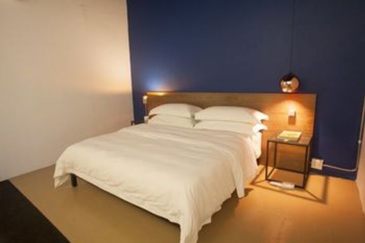 Room 27 of 89