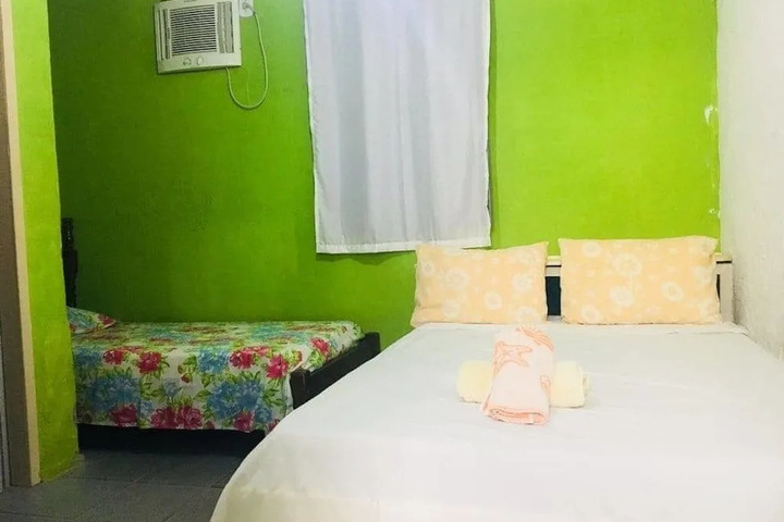 Room 2 of 5
