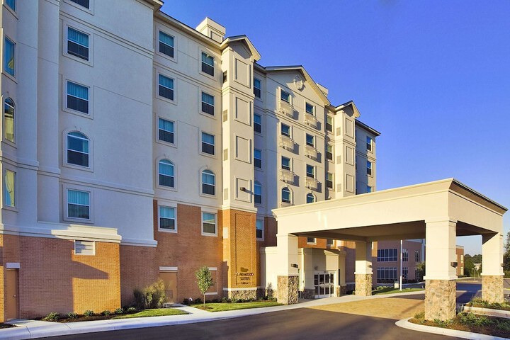 Homewood Suites By Hilton Virginia Beach Virginia Beach Va 5733 Cleveland