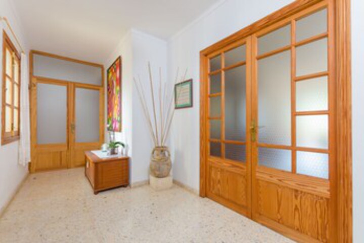 Ballroom/Hall 12 of 48