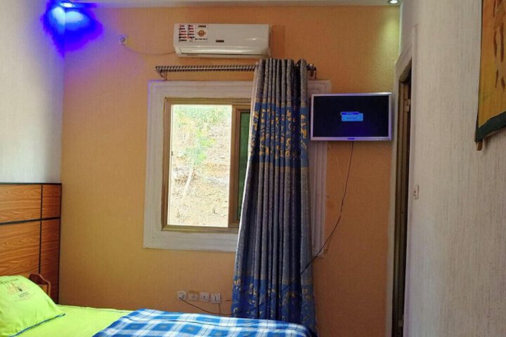 Room 89 of 285