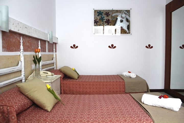 Room 25 of 45