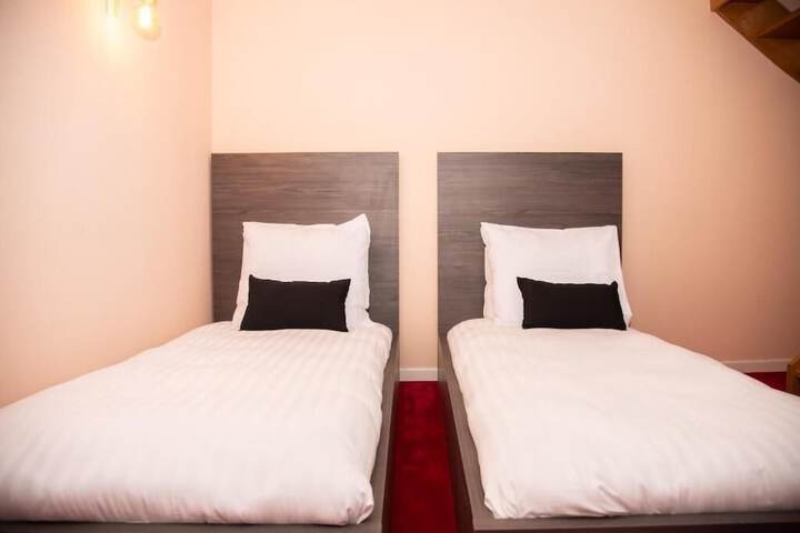 Room 10 of 58