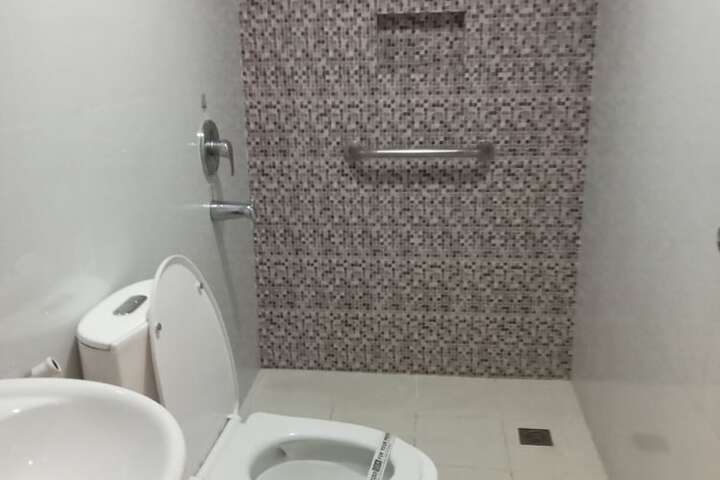 Room 26 of 43