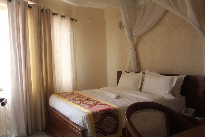 Room 11 of 26