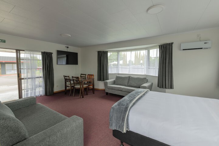 Room 10 of 47