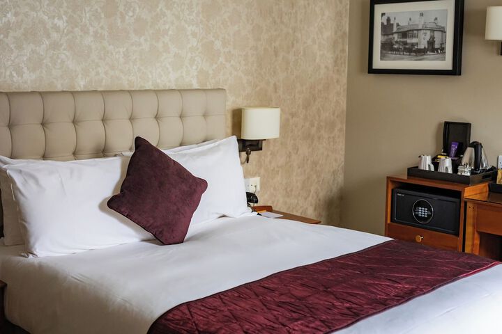 Room 45 of 190