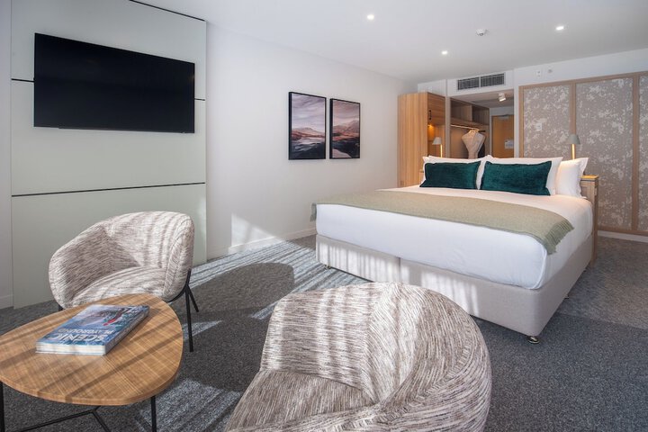 Room 15 of 68