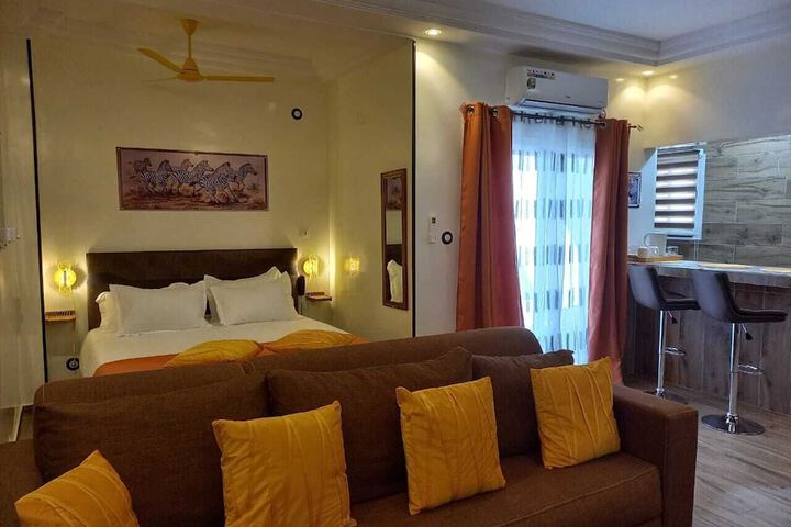 Room 4 of 29
