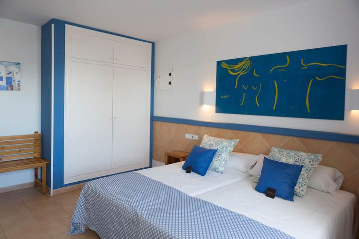 Room 7 of 17