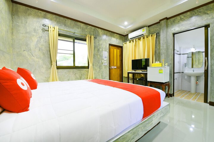 Room 33 of 34