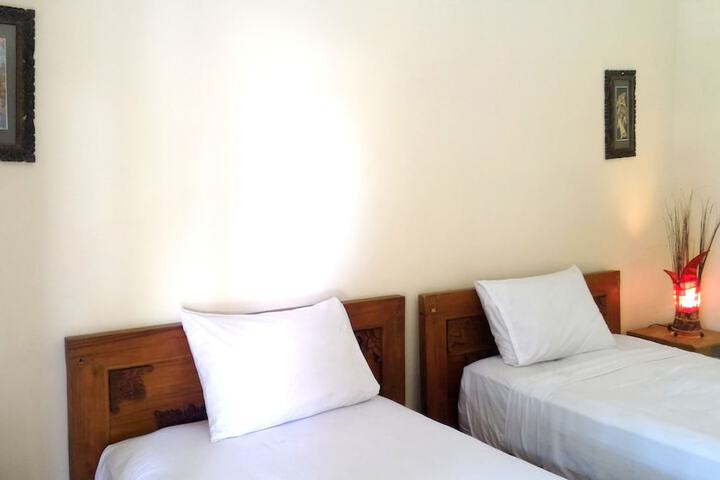 Room 6 of 67