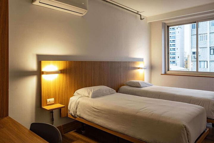 Room 7 of 24