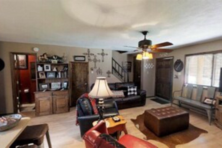 Room 4 of 13