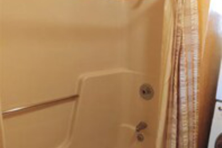 Room 4 of 24