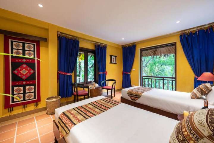 Room 8 of 27
