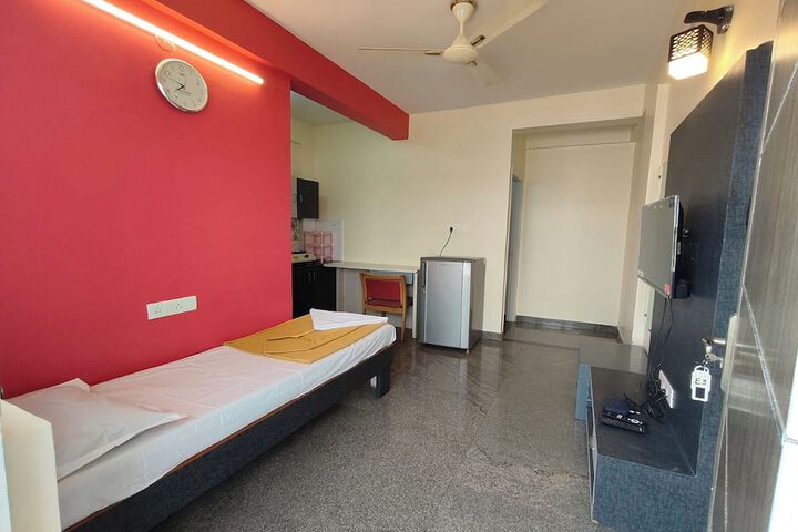 Room 4 of 66