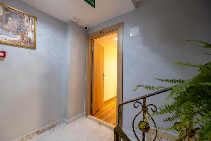 Room 17 of 59