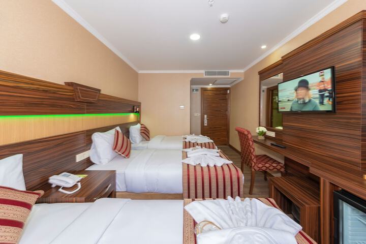 Room 18 of 46