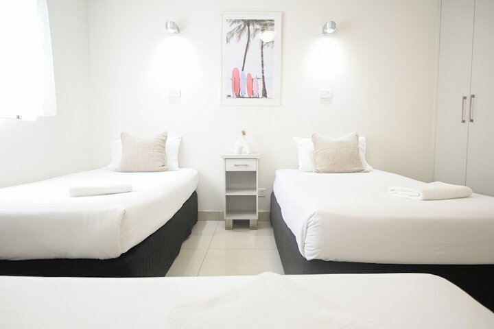 Room 10 of 26