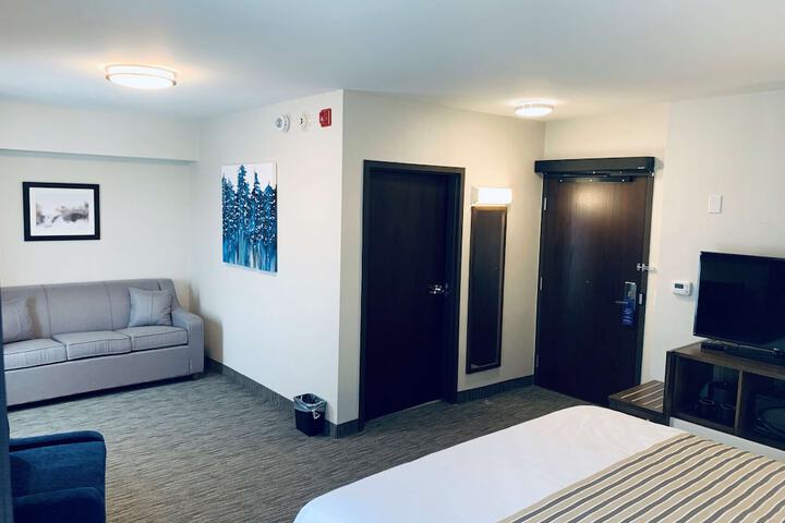 Room 9 of 17
