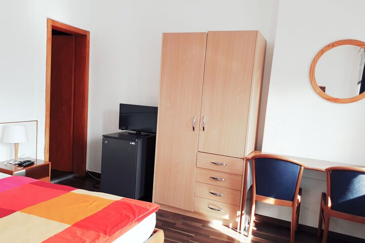 Room 27 of 116