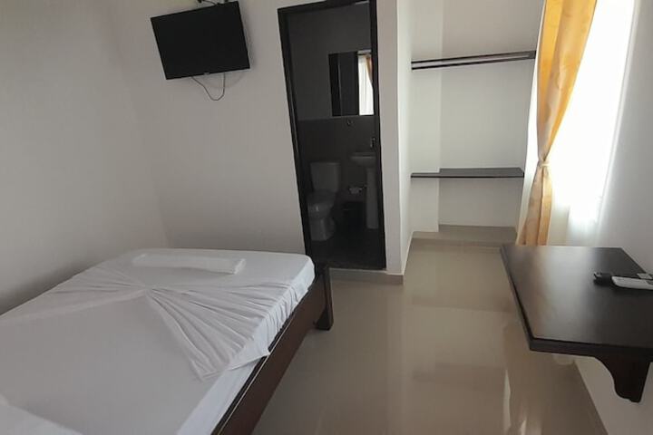 Room 2 of 8