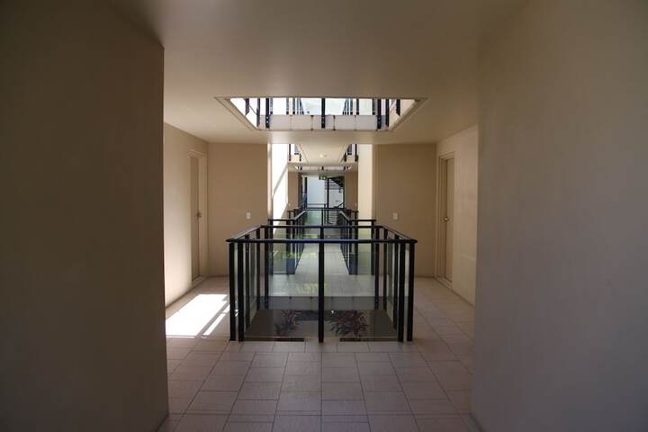 Ballroom/Hall 20 of 28