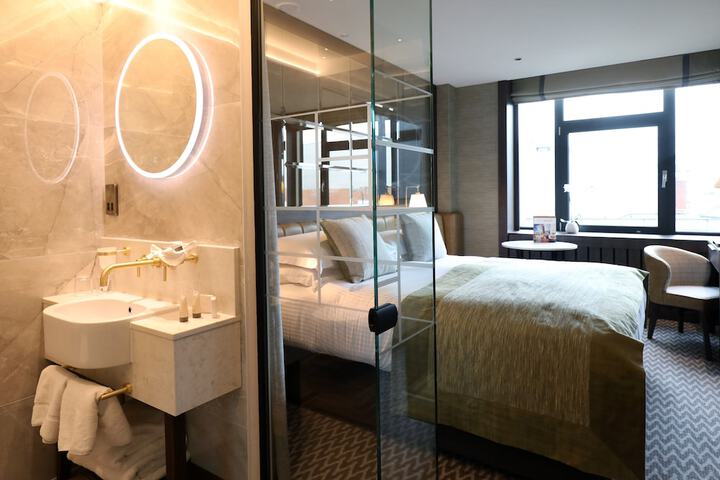 Room 20 of 93