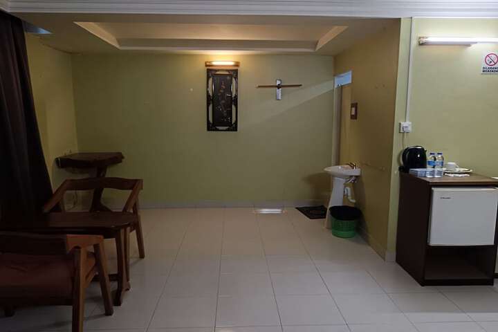 Room 16 of 41