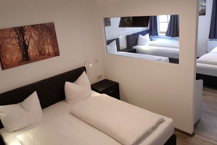 Room 50 of 97