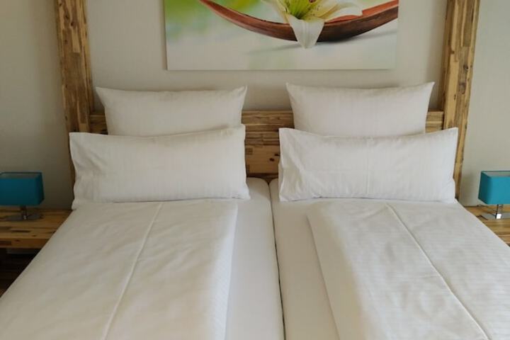 Room 5 of 21