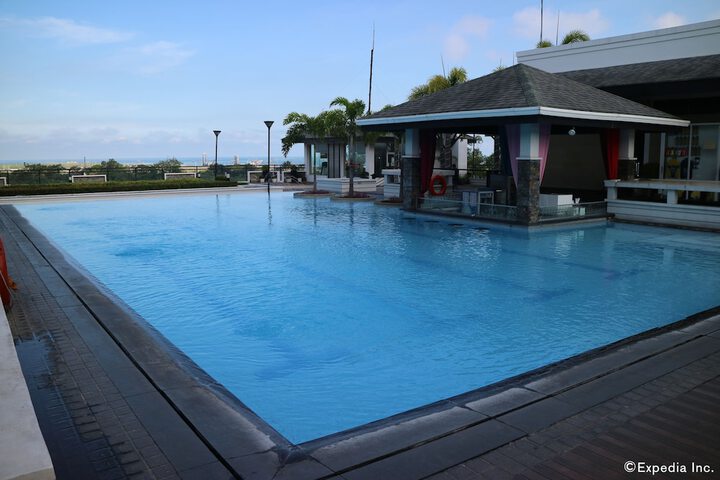 Pool 31 of 60