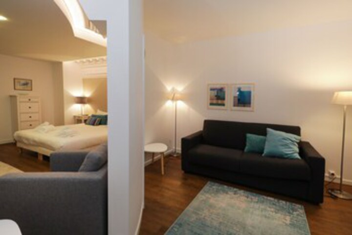 Room 41 of 60