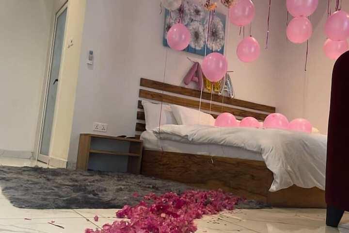 Room 2 of 7