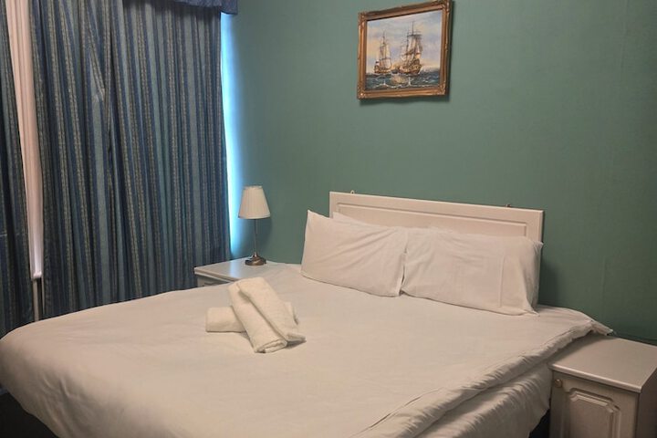 Room 7 of 72