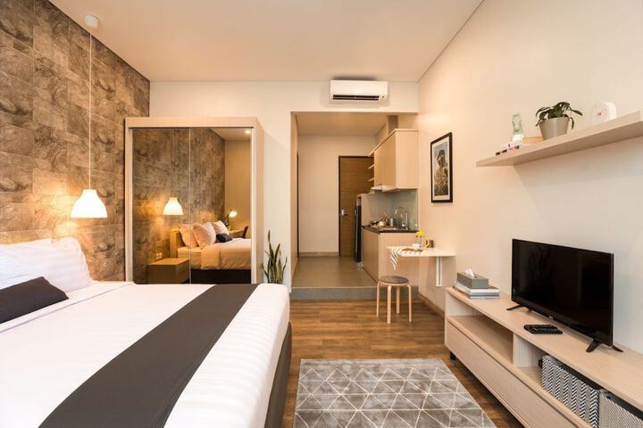 Room 3 of 21