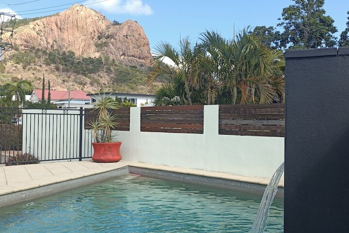 Pool Hotel