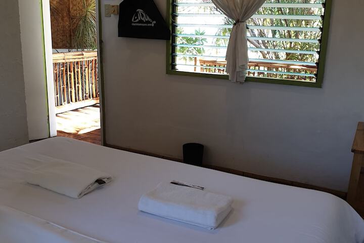 Room 4 of 74
