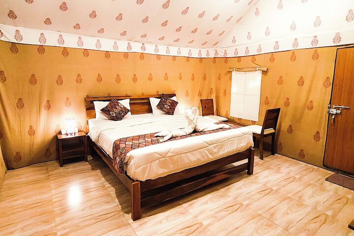 Room 33 of 105