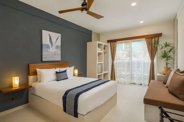 Room 4 of 84