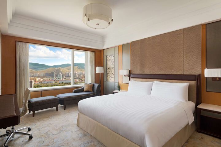 Room 17 of 46