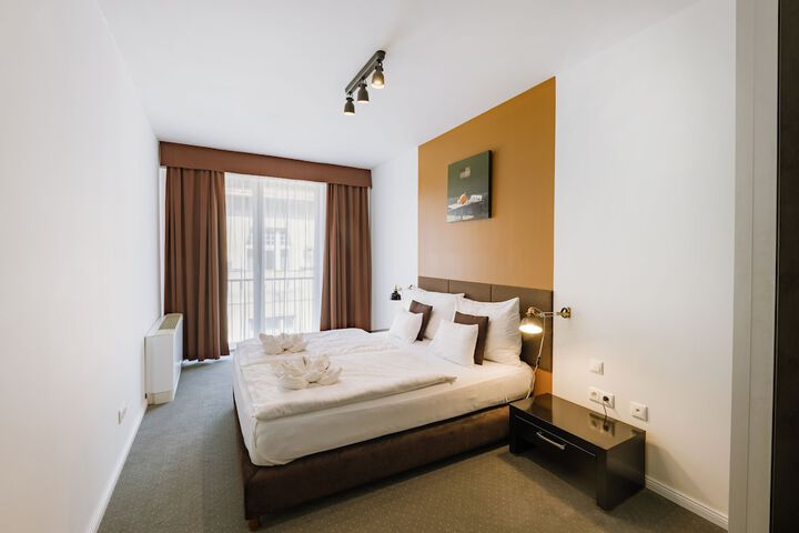 Room 27 of 56