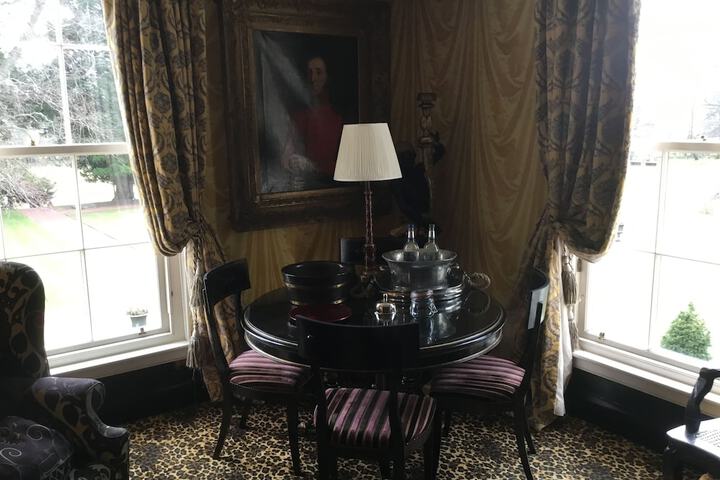 Room 36 of 176