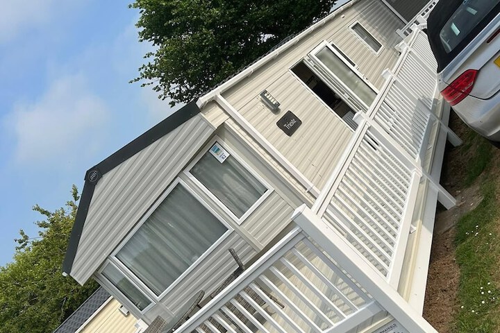 Caravansleeps4-beachfront-garden-patio in Newquay