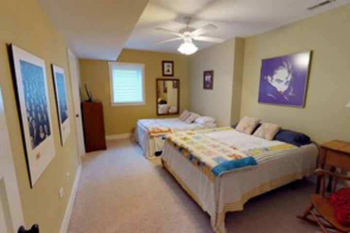 Room 29 of 32