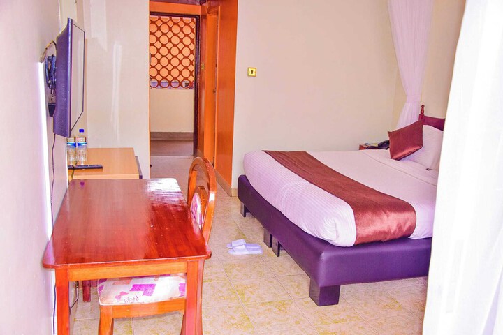 Room 29 of 114