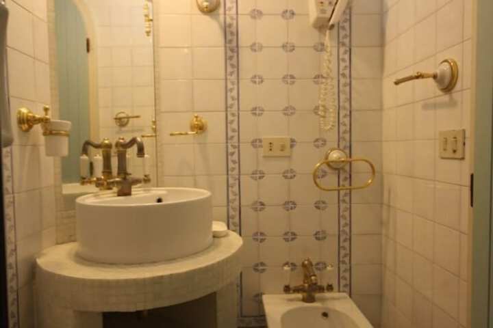 Clean Restrooms