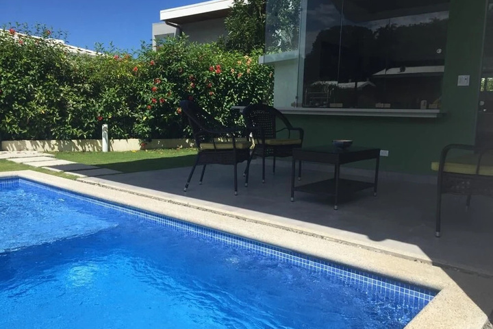 Pool 9 of 12