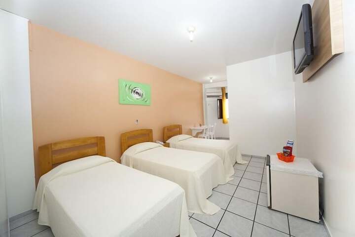 Room 8 of 35